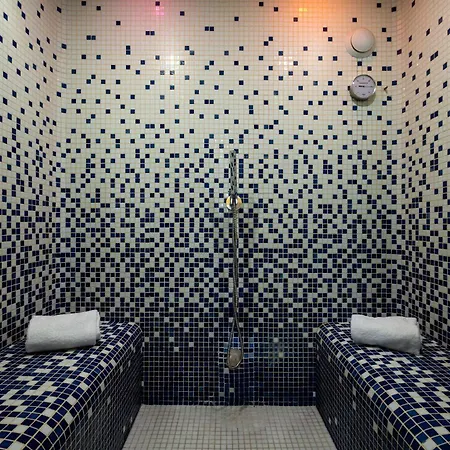 Clarion Aparthotel Toulouse Blagnac Airport-2