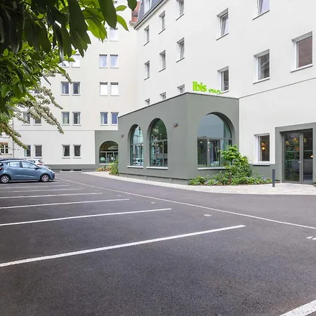 Ibis Styles Strasbourg Centre Republique-3