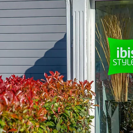 ibis Styles Aubagne Gemenos-2