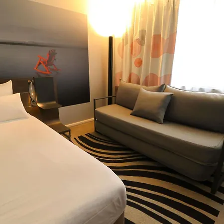 Novotel Limoges Le Lac-3