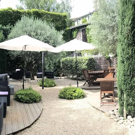 Hotel du Pont Vieux, au pied de la Cité-3