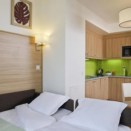 Aparthotel Adagio Paris Vincennes-3