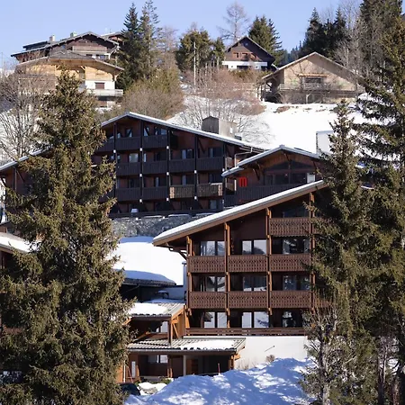 Mamie Megève-2