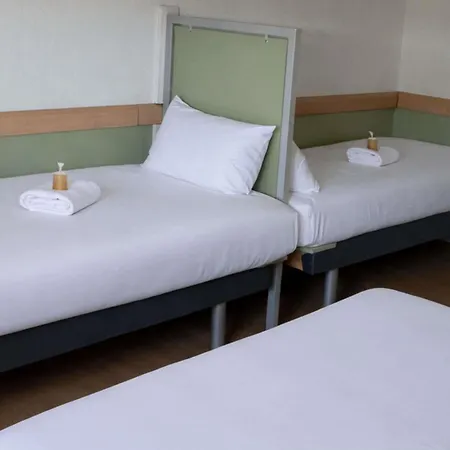 Ibis budget Issoire-3