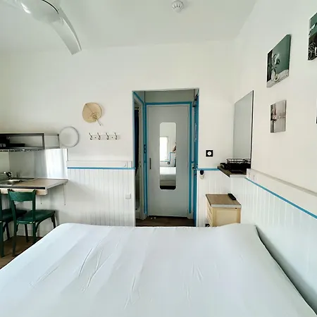 Hotel Oasis-2