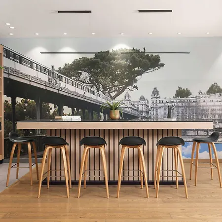 Courtyard by Marriott Paris Porte de Versailles-2