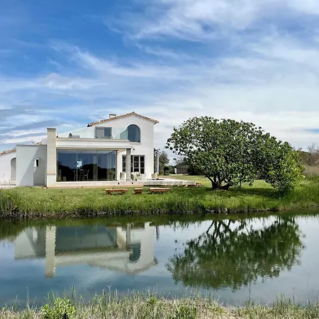 Mas Du Couvin, Maison D'Hotes En Camargue-2
