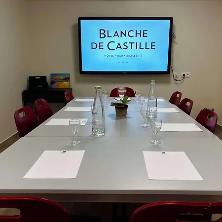 Best Western Blanche de Castille Dourdan-2