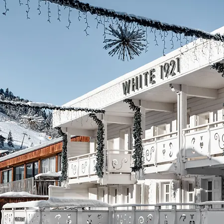 White 1921 Courchevel-2