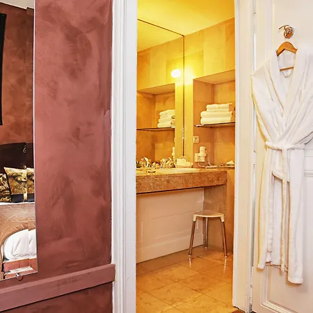 Hotel D'Haussonville-3