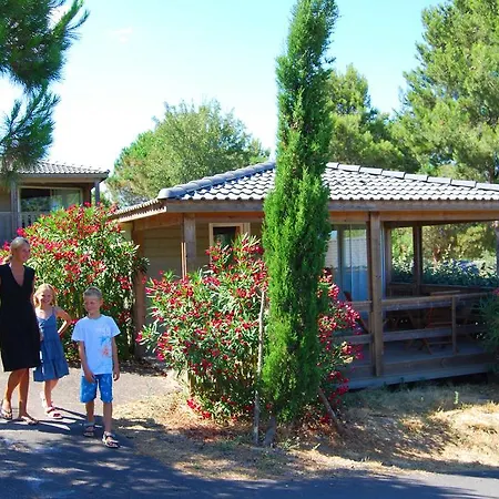 Lagrange Grand Bleu Vacances – Résidence Les Pescalunes-2