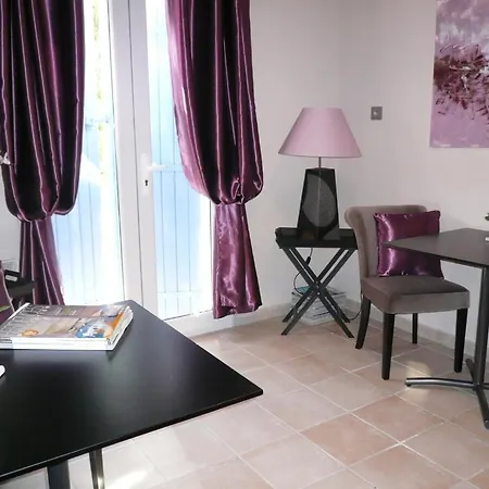 Les 7 Roses D'Aix-3