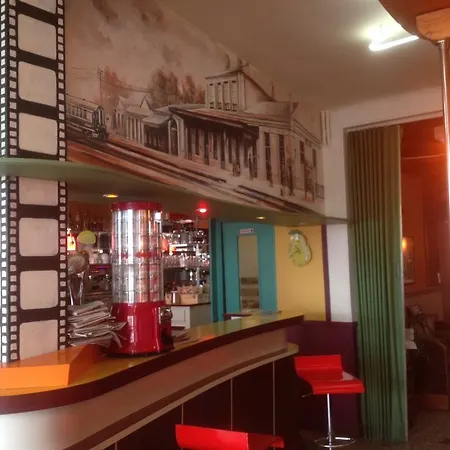 Hotel Moderne-2
