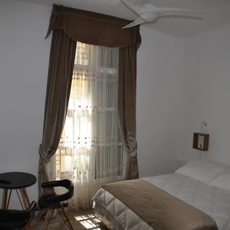 Ida Chambres D'Hotes B&B-2