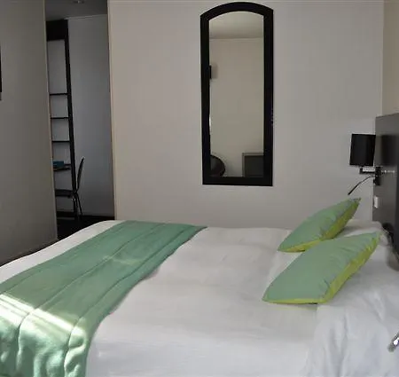 Hotel Acte V-2