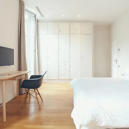 Appartement T4 Cours De L'Intendance-2