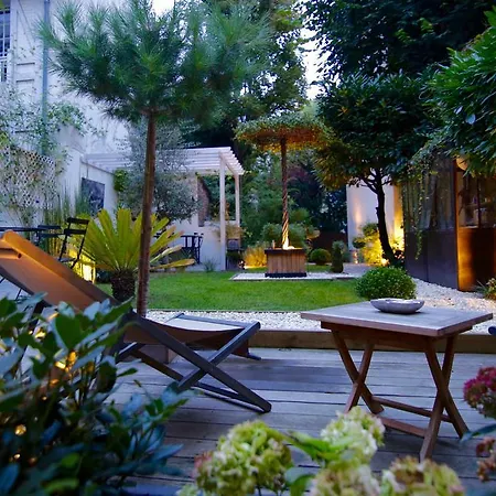 Villa Du Square, Luxury Guest House-3