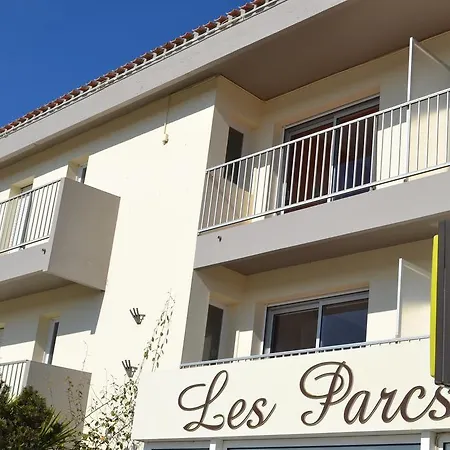 Logis Les Parcs-2