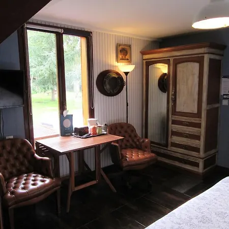 La Maison De L'Epousee B&B-2