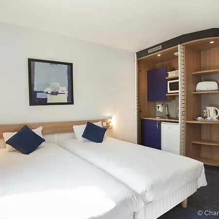 Canal Suites By Popinns-3
