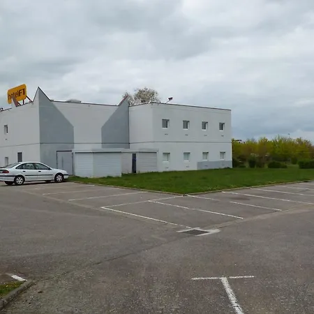 hotelF1 Evreux Sud-3