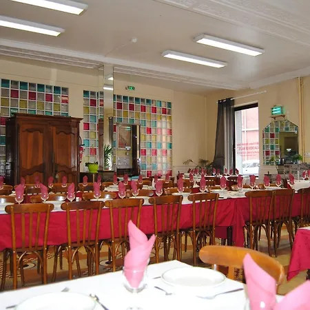 Hotel A La Croix De Malte-3