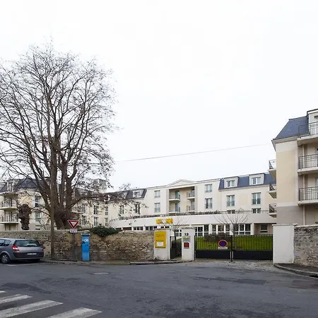 Appart'City Poissy-2