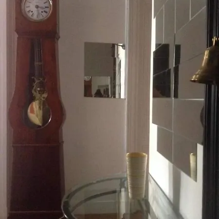 Le Salon Des Muses Chambre D'Hote-2