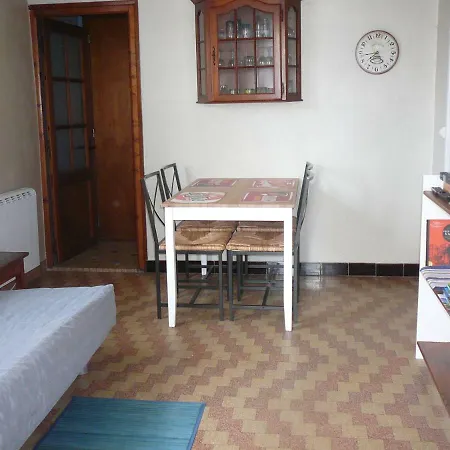 Guesthouse La Burle-3