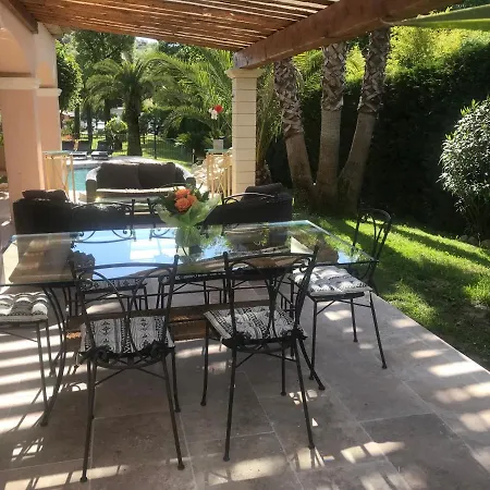 Luxueuse villa piscine et jacuzzi-3