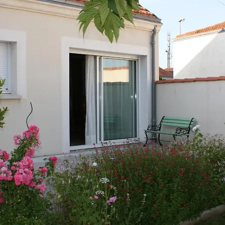 au paradis des hotes-2