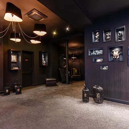 Love Hotel Avec Nuit Insolite Au Dandy Et Jacuzzi Privatise (Adults Only)-2