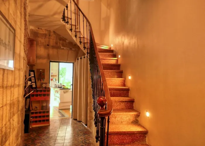 La Chambre Des Petits Papes, Intra Muros Bed and Breakfast Avignone