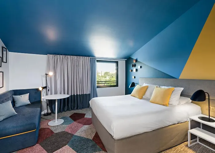 Radisson Hotel Aix En Provence Aix-en-Provence - un Hotel de 4 estrellas