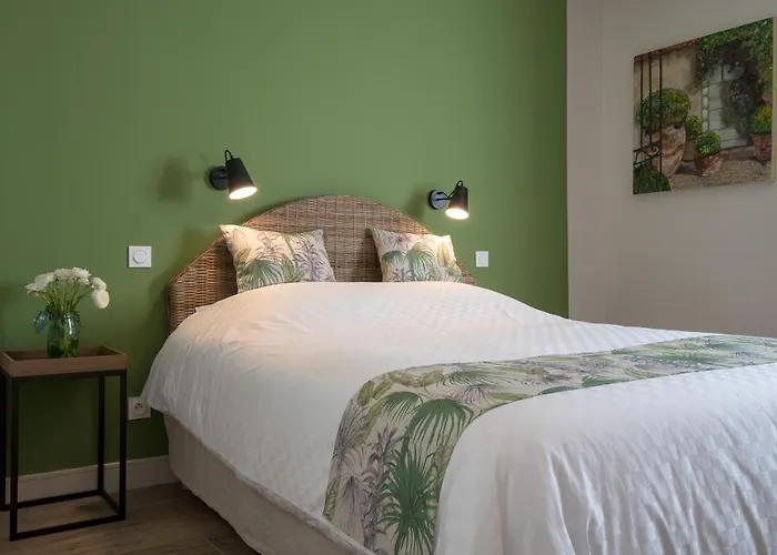 Sur Le Quai Bed and Breakfast Carcassonne