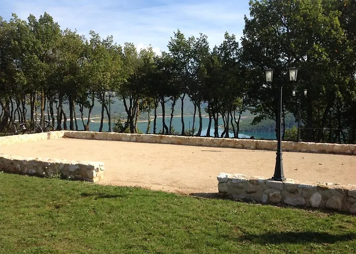 Hôtels à Sainte-Croix-de-Verdon