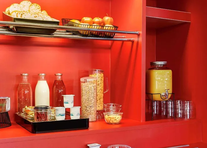 Hotels in Saint-Ouen (Seine-Saint-Denis)