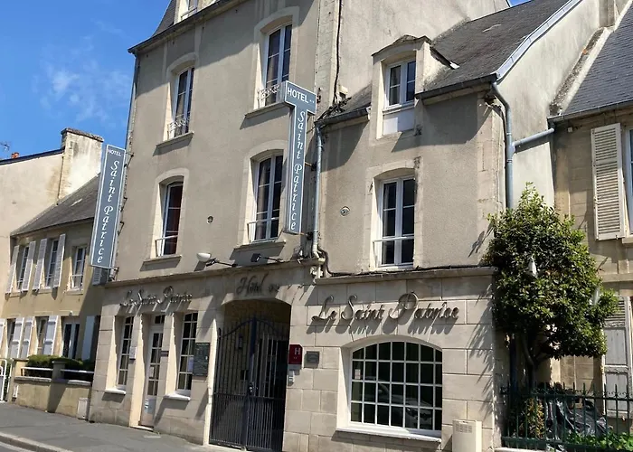 Hotel Le Saint Patrice Bayeux
