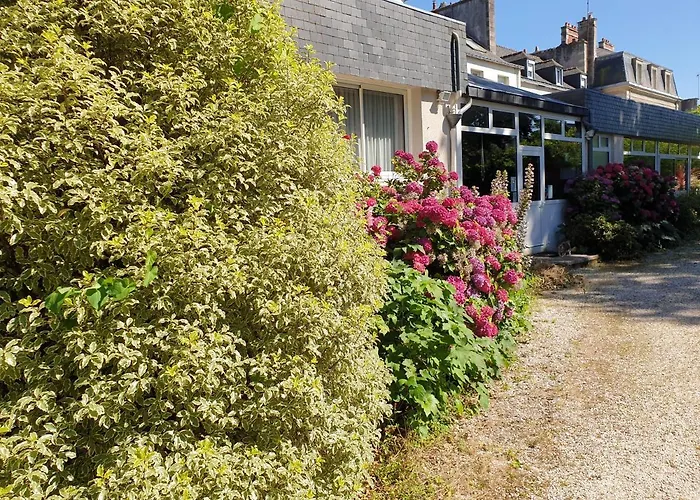 Hotel Le Rohan Charme Et Caractere Pontivy