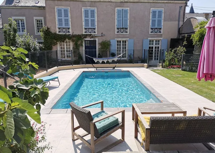 Le Lude Hotels