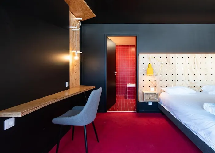 Oz Hotels