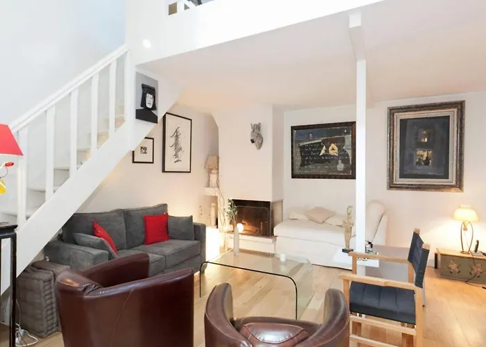 Beautiful 1 Bedroom Home In Parigi