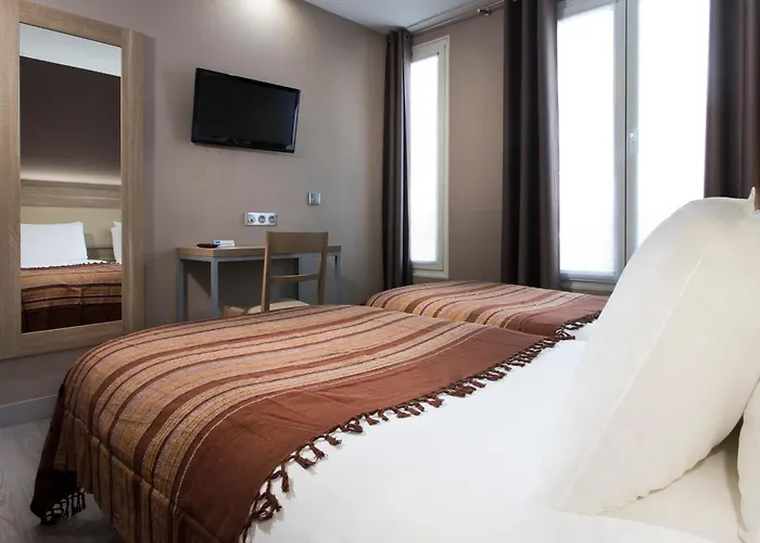 Hotel Des Pavillons Paris