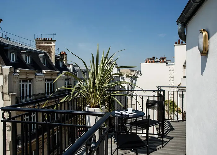 Hotel Du Rond-Point Des Champs-Elysees - Esprit De France Paris