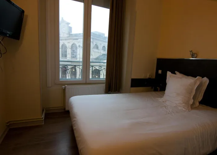 Hotel De Londres Lila