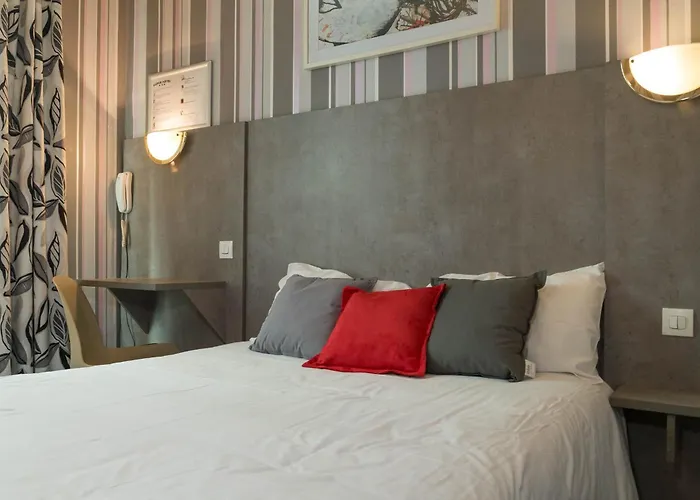Hotel Paris Panam-Pere Lachaise-Place Gambetta-Hopital Tenon-Republique