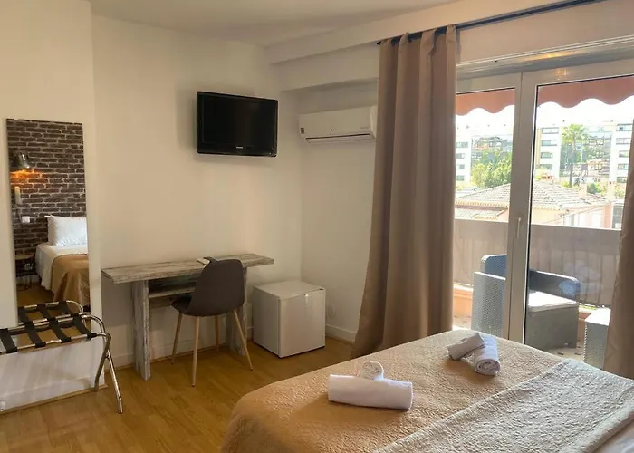 Hotel Resothel Le Gabian à Saint-Laurent-du-Var