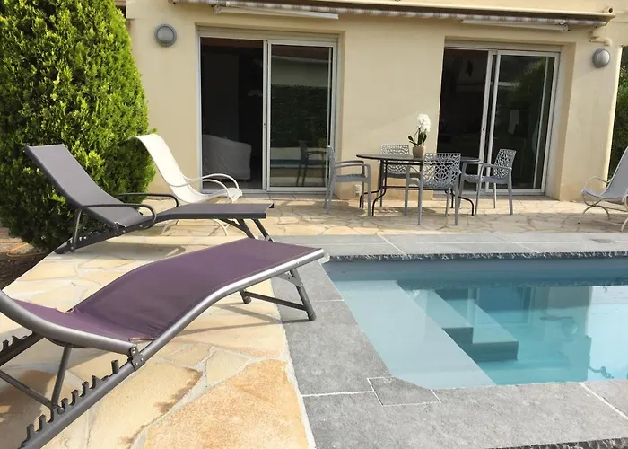 Villa L'Adret et sa piscine Juan-les-Pins avec Piscine