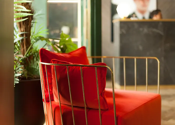 Handsome Hotel Paris