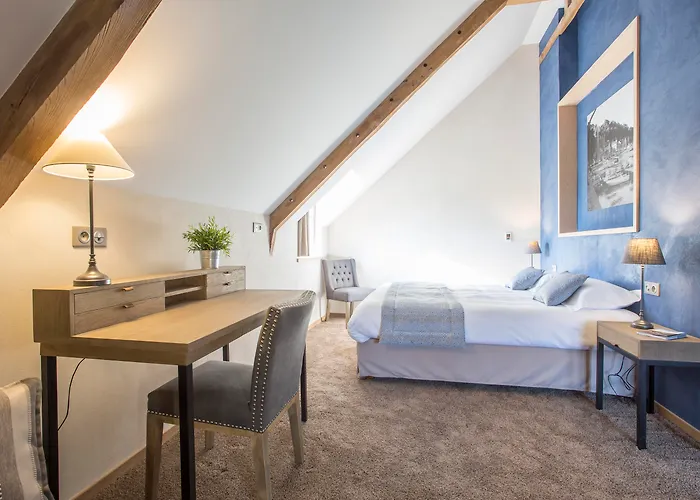 Hotel De L'Abbaye Le Tronchet - Handwritten Collection